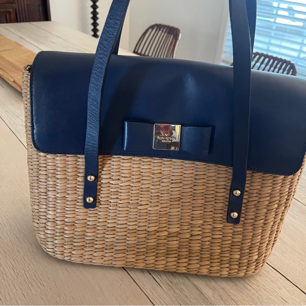 Kate Spade New York Vita Limoni Large Luisa navy bag with gold-tone hardware